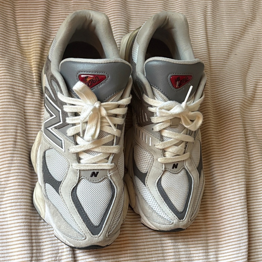 Men’s New Balance 9060’s